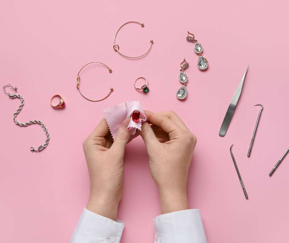 The Ultimate Guide to Keeping Your Silver Jewelry Sparkling โ Wild Bee